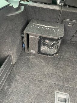 Subwoofer se zesilovačem hifonics mercury