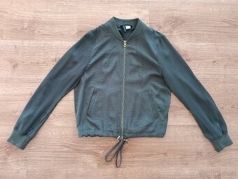 Slabounký bomber H&M