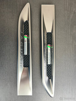 Jaguar XF (X260) boční ventilační otvory