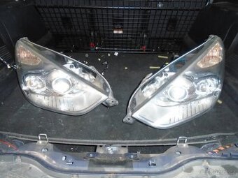 ford smax xenony