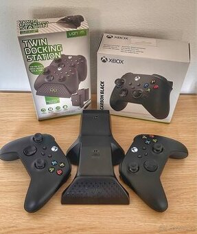Xbox příslušenství, 2x ovladač a nabíjecí stanice