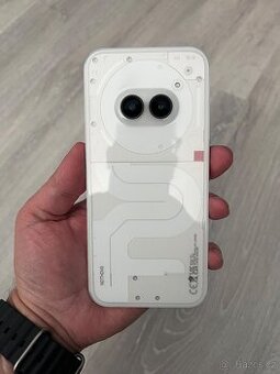 Nothing Phone (2a)