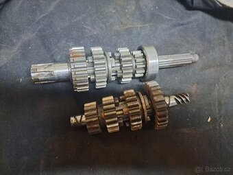 Jawa CZ 125 175 malá kývačka 356 450 - Převodovka