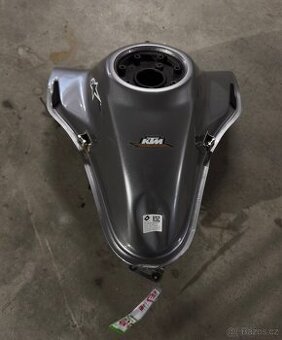 Nadrz ktm 890