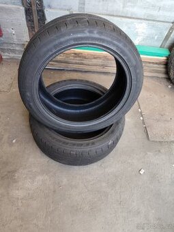 Tracmax 235/45 R18 XL zimní