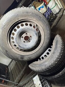 Pneu 215/60r16 99xl