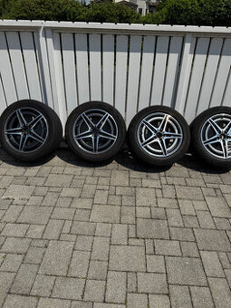 Kola AMG R19 z Mercedesu EQC