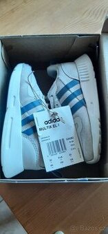 Adidas vel 22