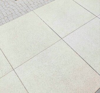 tryskaná dlažba 100x50x12cm bílá - 498 m2