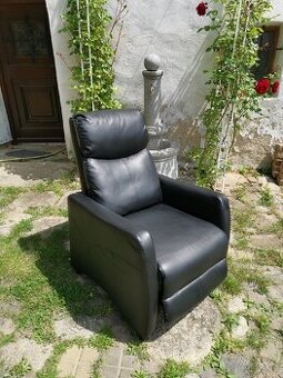 RELAXAČNÍ KŘESLO