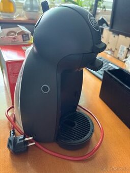 Kávovar na kapsle Nescafe Dolce Gusto
