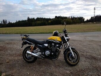 YAMAHA XJR 1300