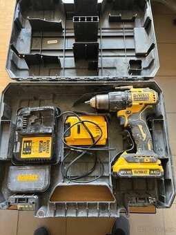 Aku vrtačka DeWALT
