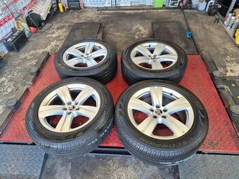 Škoda Kodiaq R18 ALU + 235/55R18 100V Pirelli Scorpion Seal