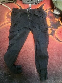 ALPHA INDUSTRIES cargo kalhoty černe vel .XL stav 9/10 , st