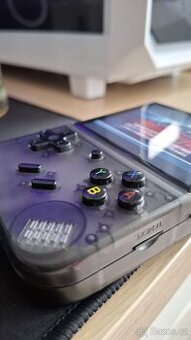 Anbernic RG35XX Plus – upravený OS, připravený k hraní