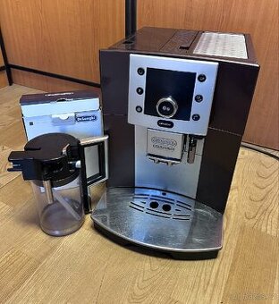 Kávovar DeLonghi ESAM 5550.BW