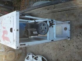 Ventilátory,míchačka barev,kramle,trafa a vysoušeč