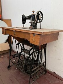 Prodám šicí stroj Bobbin