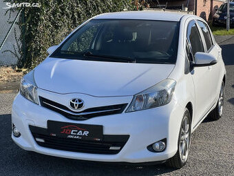 🚗 Toyota Yaris 1.0VVTi KAMERA TAŽNÉ PŮVOD ČR