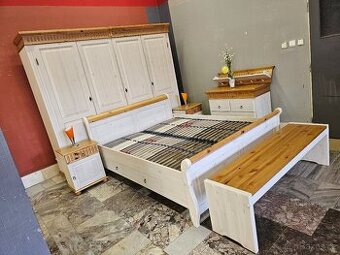 Ložnice postel s úložným prostorem Celodřevená
