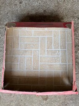 Prodám dlažbu rozměr 34 x 34 cm - 122 m2