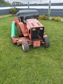 Profesionální zahradní traktor