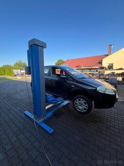 Jednosloupový zvedák OMCN