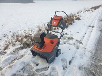 Husqvarna sněhová fréza