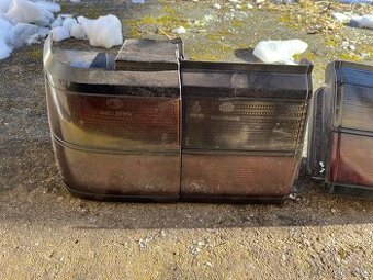 Originál black HELLA zadní lampy VW PASSAT B3 - sedan