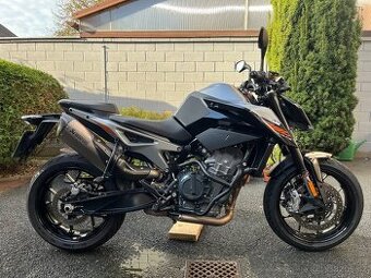 KTM Duke 790