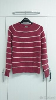 Angorový svetřík vel.S/M zn. Sabrina