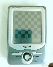 šachové PDA - šachový počítač do kapsy bundy