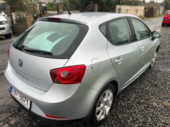 Seat Ibiza IV 6J rok výroby 2011 díly karoserie LS7Y