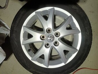 Elektronova kola toyota R16 orig. Pneu 7mm,dot 0222