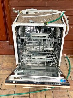 Myčka Electrolux - 1