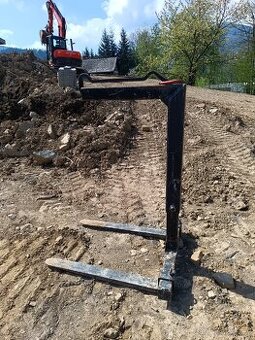 Paletové vidle na hydraulickou ruku