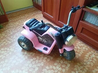 Dětská elektrická motorka tříkolka