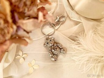 Luxusní přívěšek (doplněk) SWAROVSKI TEDDY s krystaly
