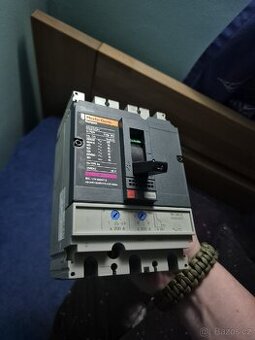 Nový jistič Schneider Electric NS250H TM200D 200A ⚡ - 1