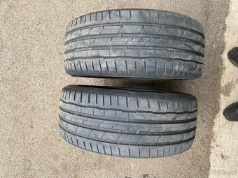 2x 225/45 R18