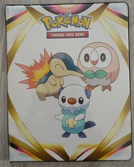 Pokemon karty v albu
