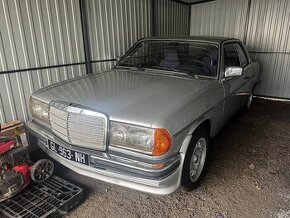 MERCEDES BENZ W123 COUPE