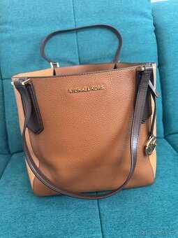 Krasna kabelka Michael Kors, top stav, nenosena