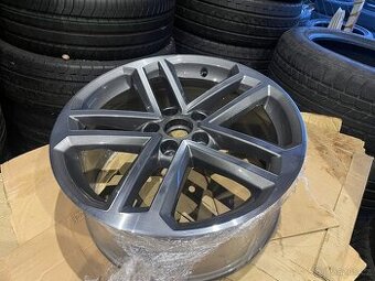 Audi originál litá kola 18" top stav