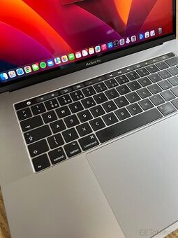 MacBook Pro 15" 2017 touchbar