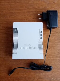 Mikrotik RB951G-2HnD wifi router - 1