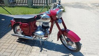 Jawa 250 Kývačka