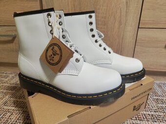 Boty dr martens vegan 1460