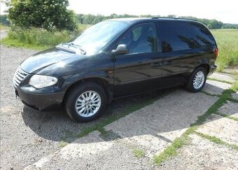 Chrysler Voyager 2,8 110 kW KLIMA Historie nafta